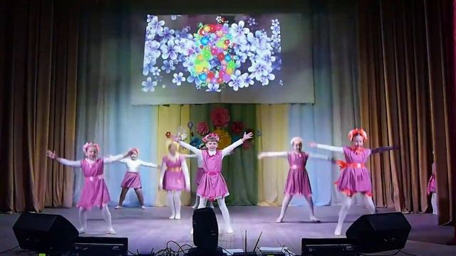 Танцевальный коллектив "Калейдоскоп", руководитель Алеся Владимировна Дрозд смотреть онлайн