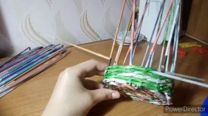 Шкатулка из газетных трубочек