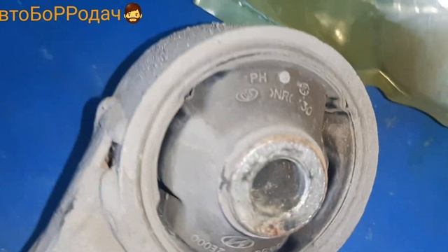 КИА СПОРТЕЙДЖ 2 поколения ...замена шаровой и сайлентблока. смотреть онлайн