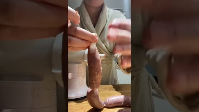 Домашние сосиски для семьи, вкусно и быстро! смотреть онлайн
