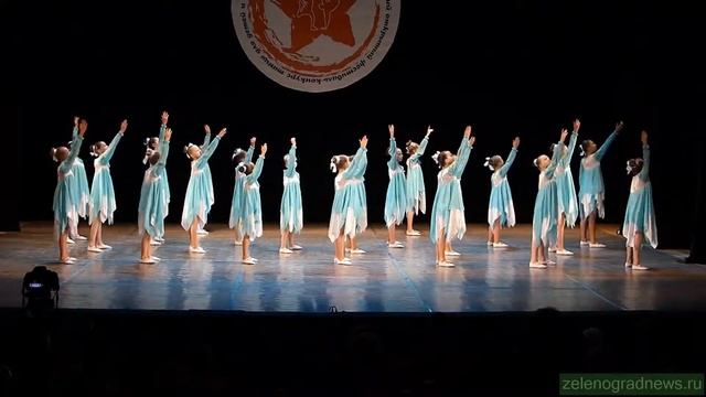 Клуб танцевального искусства "Ди-студия" группа "Бананза". Эстрадный танец - Загадай желание смотреть онлайн