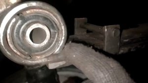 ЗАМЕНА САЙЛЕНТБЛОКОВ В РЕССОРАХ ГАЗЕЛЬ НЕ СНИМАЯ РЕССОРУ