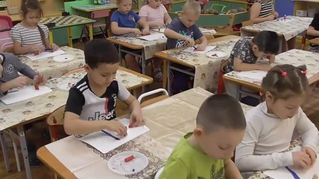 Занятие по лепке в подготовительной к школе группе "Дед Мороз" (воспитатель Румянцева Н.А.) смотреть онлайн