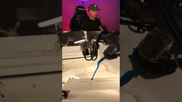 LADY GETS EYELASH EXTENSIONS FROM ROBOT #dailydose #shorts смотреть онлайн