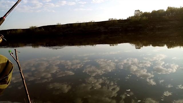 Рыбалка на расвете. Фидера и донка. смотреть онлайн