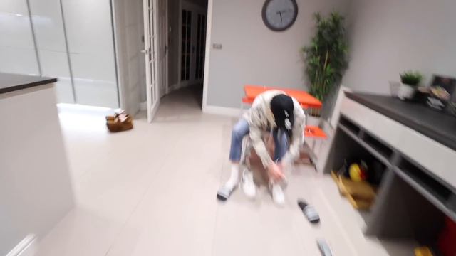 I Opened a Festival in My Back Garden смотреть онлайн
