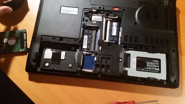 Festplatte SSD Einbau in ACER V3-771G - FullHD 1080P смотреть онлайн