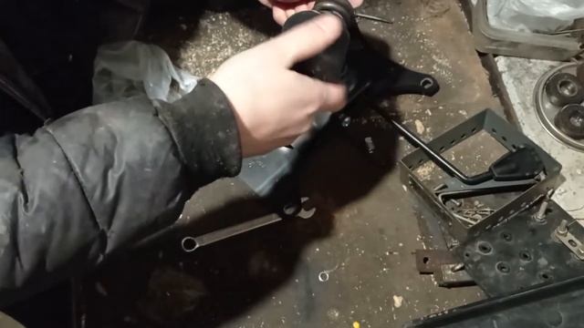 Ремонт Механизма качания топ-ган (top gun) офисного кресла ч.2 уже готовый результат смотреть онлайн