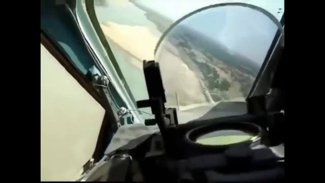 Полет Русского Су-25 Грач на низкой высоте. Сирия 2015. смотреть онлайн