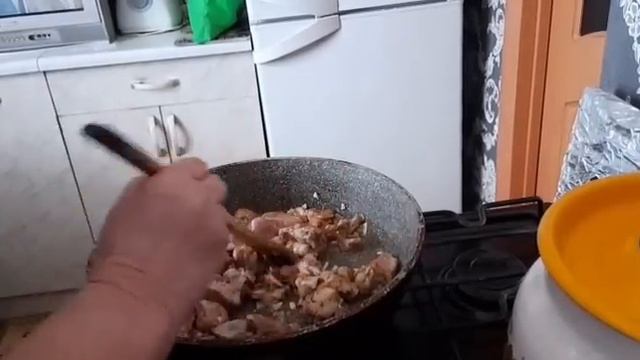 Паста по итальянски//Спагетти  и вкусный соус//