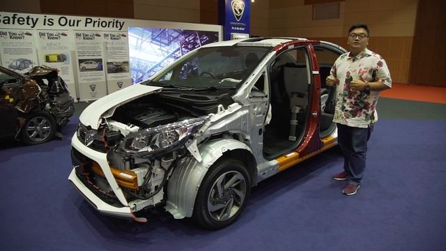 QUICK LOOK: Proton soft body panels = unsafe car? смотреть онлайн