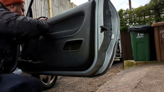 Peugeot 206 Shed Identifies As A Sprinkler!