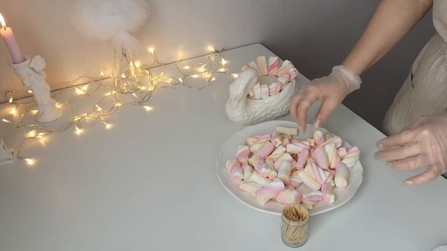 Как сделать сладкий букет из маршмеллоу. Подарок своими руками.Bouguet Of Marshmallows.