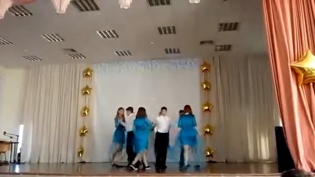 Минута Славы 2018. Вальс 7 "Б" класс смотреть онлайн