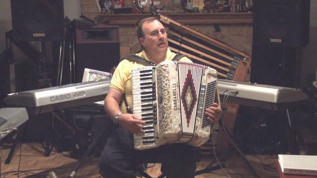 Mike Borelli - Accordion - Never on Sunday смотреть онлайн