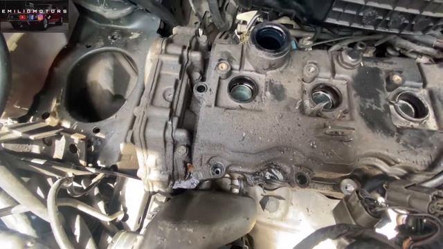 Cómo cambiar empaque del tapa válvula de la Renault Koleos 2.5 16v смотреть онлайн