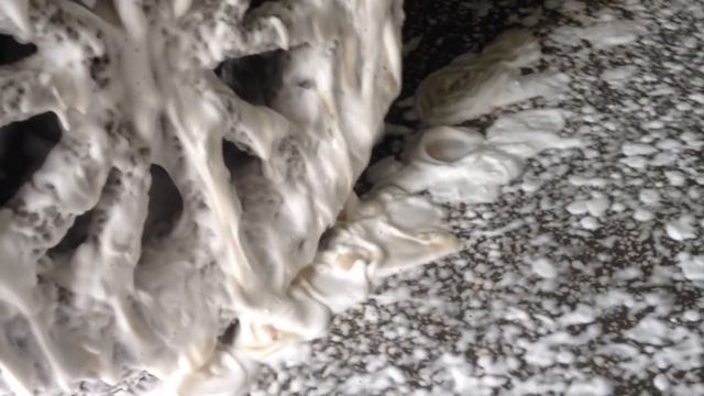 Мойка Туарега за 100 рублей / Car Washing Volkswagen Touareg смотреть онлайн