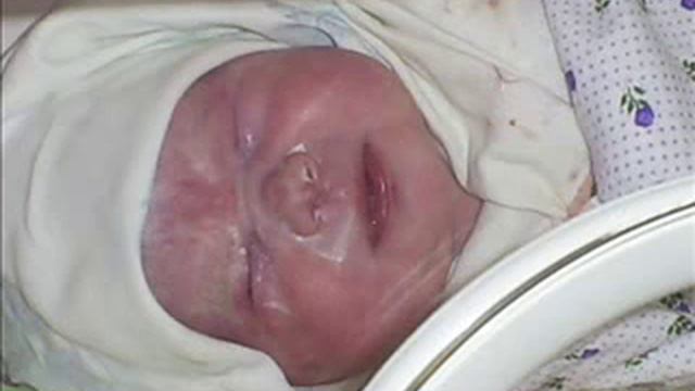 Adriana Camelia.WMV смотреть онлайн