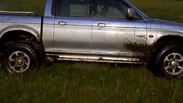 Mitsubishi L200 taxi2.mp4 смотреть онлайн