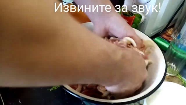 Жарим шашлыки!! Рецепт сочного шашлыка из свиной шеи! смотреть онлайн