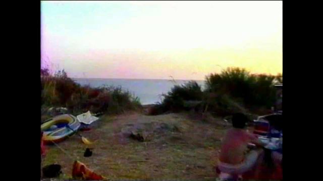 Из старенького... Как там, на море? В 1998 году? Давайте посмотрим и вспомним!! смотреть онлайн