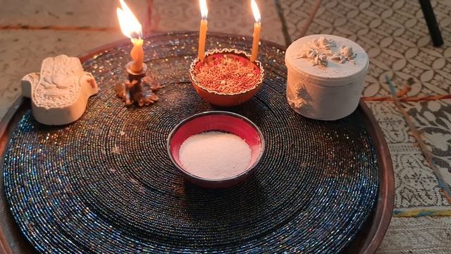 18 Февраля вечером, Положите соль у входной двери - Избавьте свой дом от безденежья смотреть онлайн