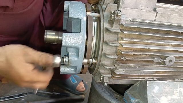 Sew Eurodrive 7.5HP 1400RPM Motor Assembly | Sew Eurodrive Motor Brake Assembly смотреть онлайн