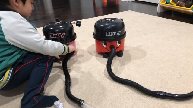 Casdon Hetty Toy Vacuum Cleaner For Toddlers Unboxing And Review