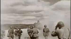 На фотографии в газете...