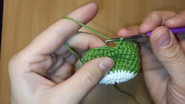 Вязаная Шапка-Лягушка | Как связать шапку | Вязание спицами | Вязание крючком. Часть 5 смотреть онлайн