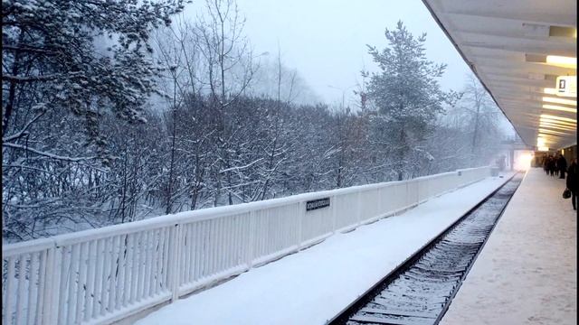 Снегопад в Москве. Snowfall in Moscow. смотреть онлайн