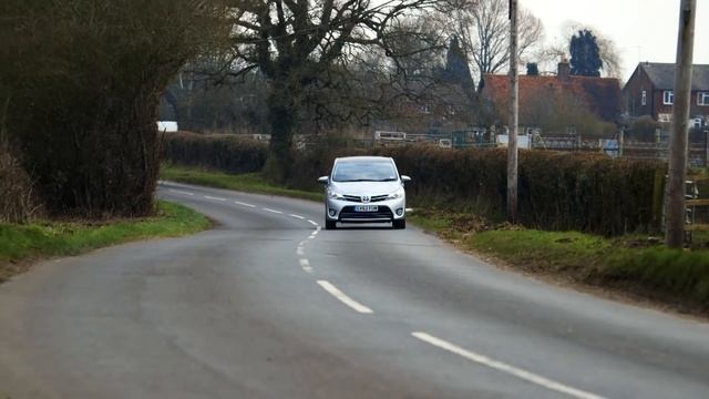 2013 Toyota Verso - Which? first drive смотреть онлайн