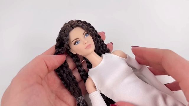 Custom Barbie Doll! Giving this Doll a Completely NEW Look - Makeover Transformation смотреть онлайн