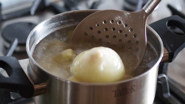 ?ЗЕЛЁНЫЙ БОРЩ со щавелем | Меню недели | Кулинарная школа смотреть онлайн