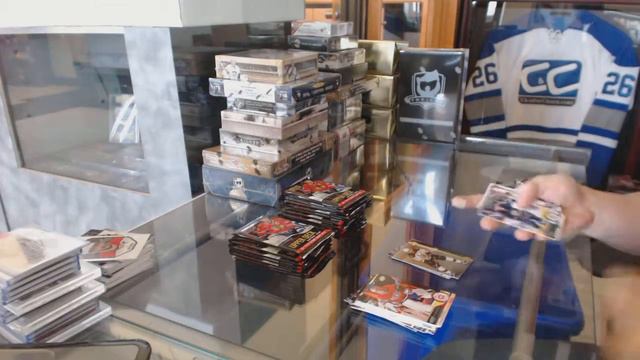 15-16 UD Series 1 & 14-15 UD Series 1 Hockey Box Break - C&C GB #5979 смотреть онлайн