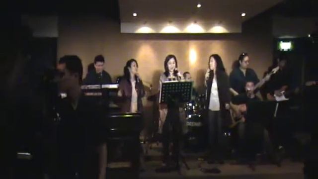 IECA Praise Band plays at Bellevue Hotel смотреть онлайн