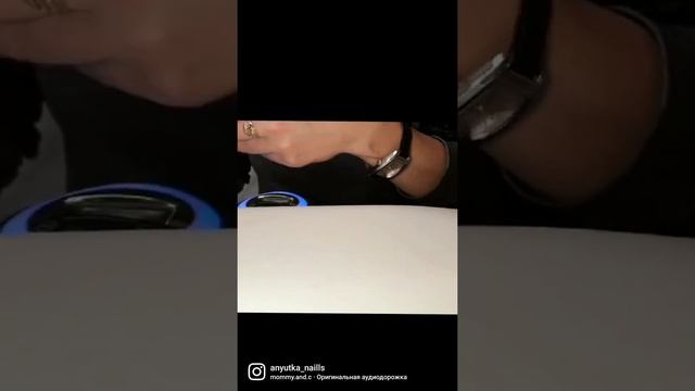 маникюр до/после миндальные ногти геометрия черные дизайн ногтей смотреть онлайн