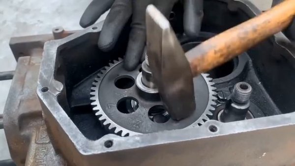 Restoration Old Rusted Samdi R185 Diesel Engine __ The Worker Excellent Restorat.mp4