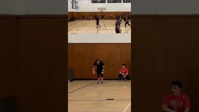 How to catch a dodgeball with your legs ? #dodgeball #highlights #shorts - 64 смотреть онлайн