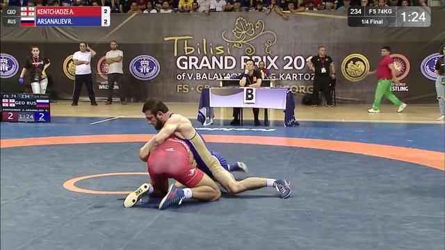 1/4 FS - 74 kg: A. KENTCHADZE (GEO) v. R. ARSANALIEV (RUS) смотреть онлайн