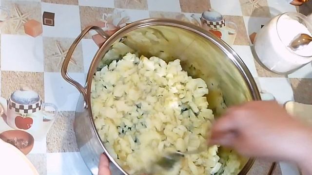 Безумно вкусная Окрошка С КРАСНОЙ рыбой!!! смотреть онлайн