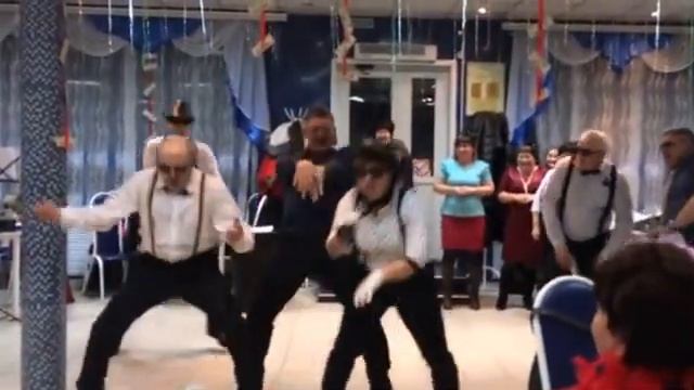 Гангстерское поздравление смотреть онлайн