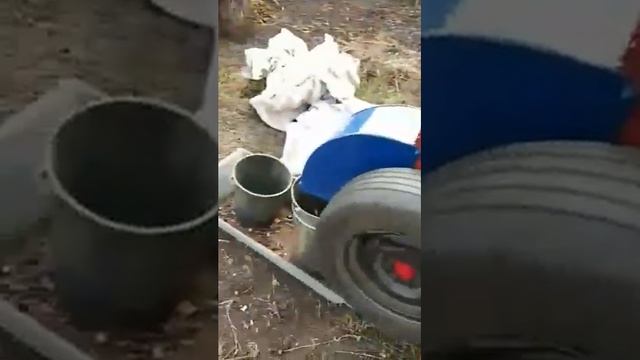 Веткоизмельчитель веткодробилка своими руками (самодельная), первый вариант загрузочного бункера смотреть онлайн