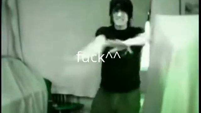 Эмо танцует :3 смотреть онлайн