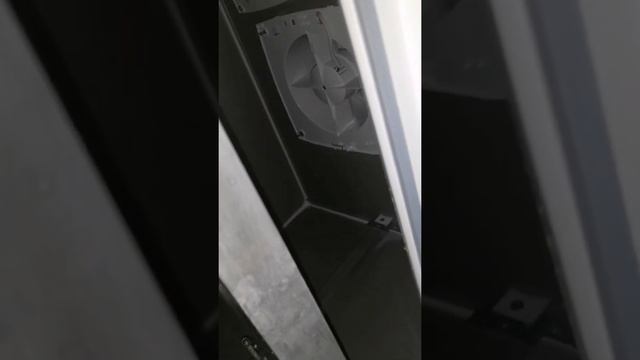 Подготовка инкубатора к новому сезону, замена вентилятора. смотреть онлайн