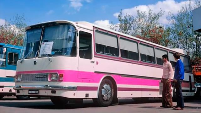 По какой причине в СССР забраковали люксовый ЛАЗ тех времён! смотреть онлайн