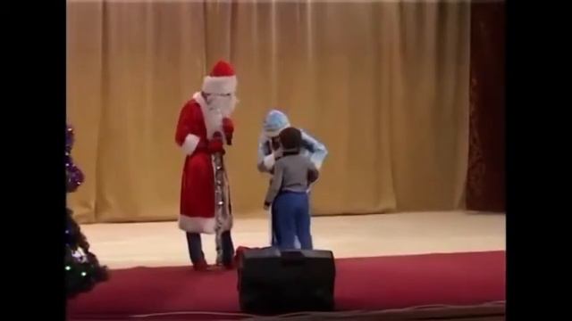 📹 НОВЫЙ ГОД ХАРАМ, ДЕД МОРОЗ БАРАН, СНЕГУРОЧКА ДУРОЧКА, ЁЛОЧКА ИГОЛОЧКА. смотреть онлайн