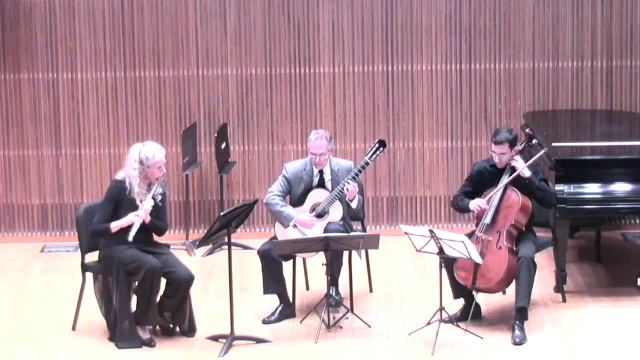 Ricardo Iznaola: 3. Merengue (from Danzas de la Abuela) смотреть онлайн