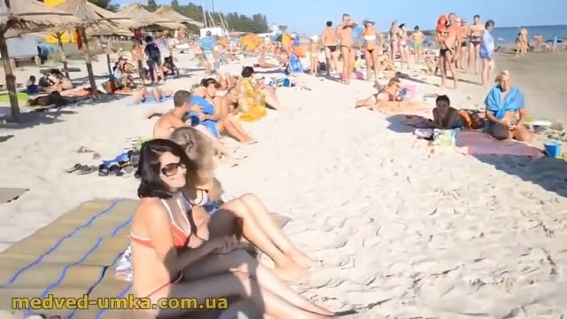 Приколы на пляже с Белым Медведем! Смотреть Всем! Ржач! смотреть онлайн