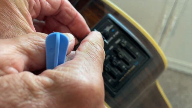 How To Remove The Battery Compartment And Battery On A Takamine Guitar